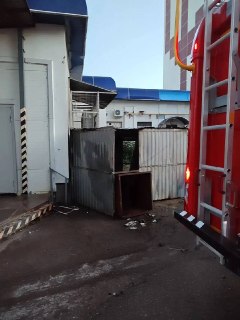 Пожар в Бугульме: мусорные баки загорелись ночью