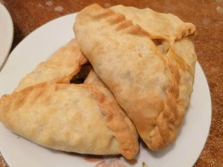 Азнакайда уңайлы өчпочмак рецепты: гади һәм тәмле аш