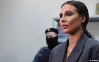 Блогера Лерчек приговорили к 5 годам условно и штрафу в 765 млн рублей за вывод денег за границу