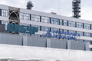 На Нижнекамскнефтехиме ликвидируют пожар: безопасность под контролем