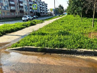 Ситуация с затоплением улицы Радищева в Альметьевске требует решения