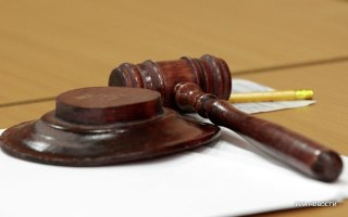 Подростка приговорили к 8 годам за поджог вертолета в аэропорту