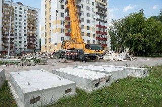 Восстановление дома после атаки БПЛА завершат к осени