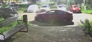 Мужчина, устроивший погром автомобилей, снова на свободе