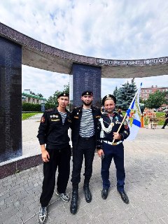 День ВМФ в Агрызе: Патриотическое Празднование на Центральной Площади